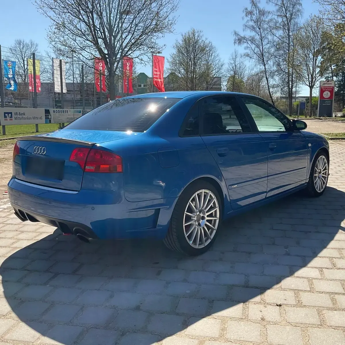 Gebraucht Audi A4 Basis 220 PS (161 kW) 2007 Blau Limousine