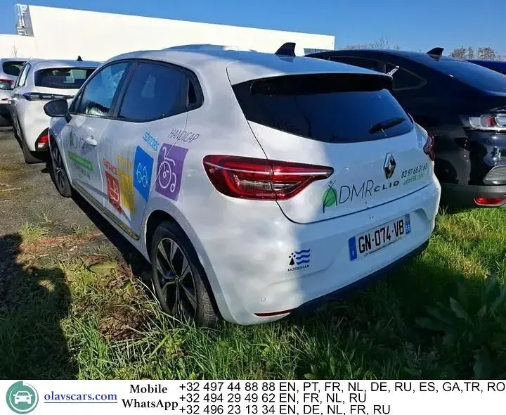 Begagnad Renault Clio V Evolution 65 HK (47 kW) 2023 Vit Sedan