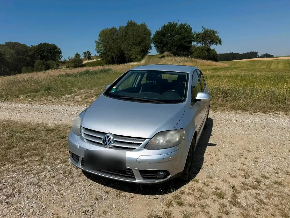 Gebraucht VW Golf V 102 PS (75 kW) 2005 Silber Kleinwagen