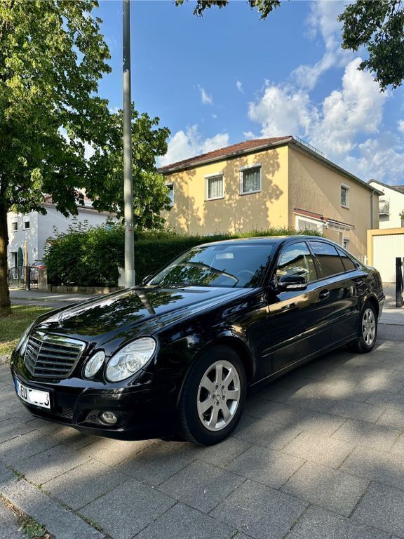 Schwarz Gebraucht 2008 Mercedes E200 Limousine | 9.750 € (Teuer) - Bild 1/4