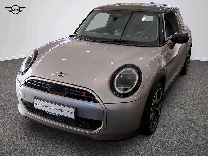 Gebraucht Mini Cooper S Favoured 204 PS (150 kW) 2024 Grau Kleinwagen