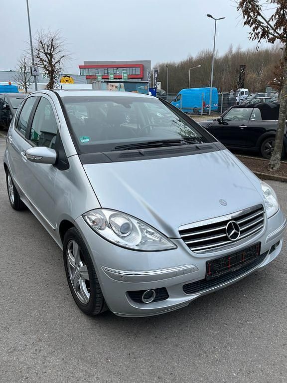 Silber Gebraucht 2006 Mercedes A170 Avantgarde Van / Kleinbus | 2.650 € (Fairer Preis) - Bild 1/4