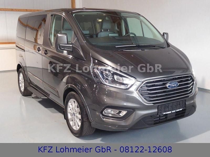 Gebraucht Ford Tourneo Titanium 170 PS (125 kW) 2019 Magneticgrau (metallic) Van / Kleinbus