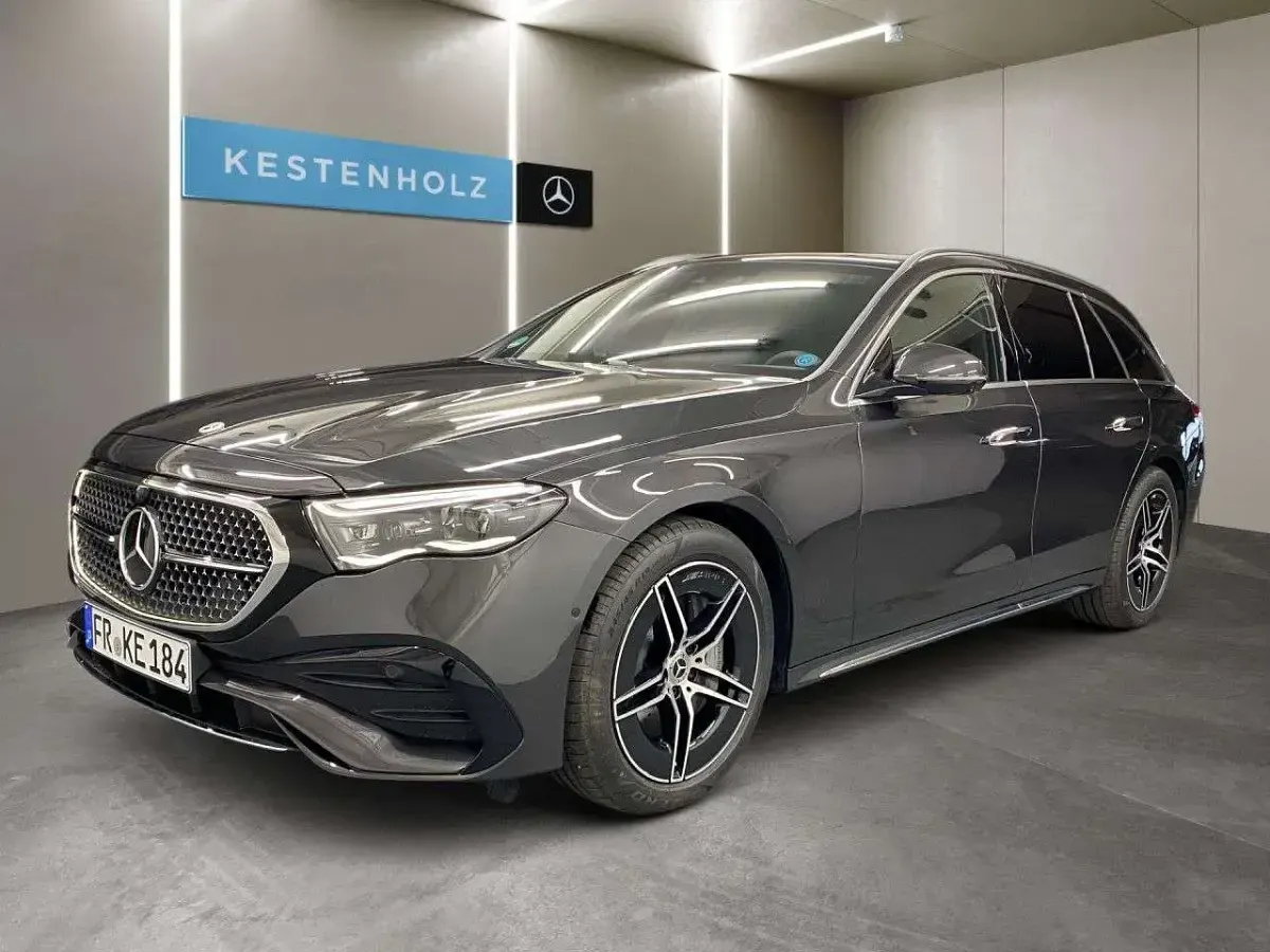 Gebraucht Mercedes E220 AMG line 197 PS (144 kW) 2026 Graphitgrau Kombi
