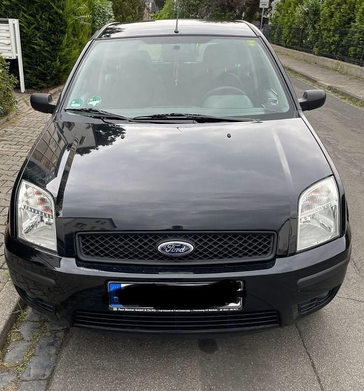 Schwarz Gebraucht 2003 Ford Fusion Ambiente Limousine | 2.500 € (Guter Preis) - Bild 1/4