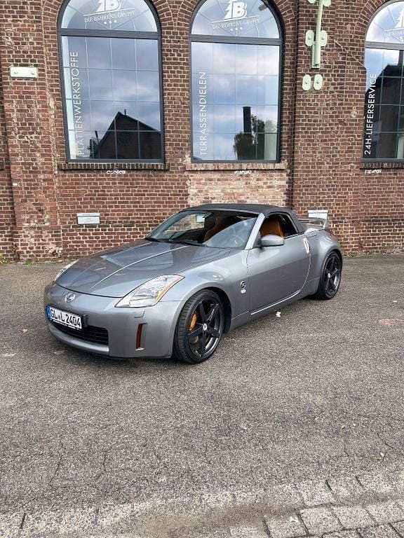Silber Gebraucht 2005 Nissan 350Z Pack Cabrio | 15.900 € (Fairer Preis) - Bild 1/4