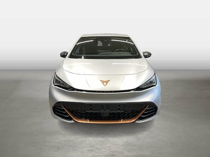 Gebraucht Cupra Born 169 kW (231 PS) 2024 Geysirsilber Kleinwagen
