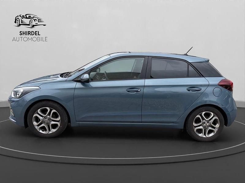 Gebraucht Hyundai i20 Trend 84 PS (61 kW) 2019 Blau Kleinwagen