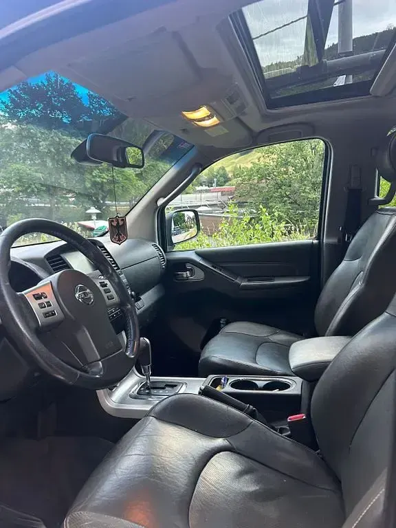 Gebraucht Nissan Navara 231 PS (169 kW) 2015 Grau Pickup