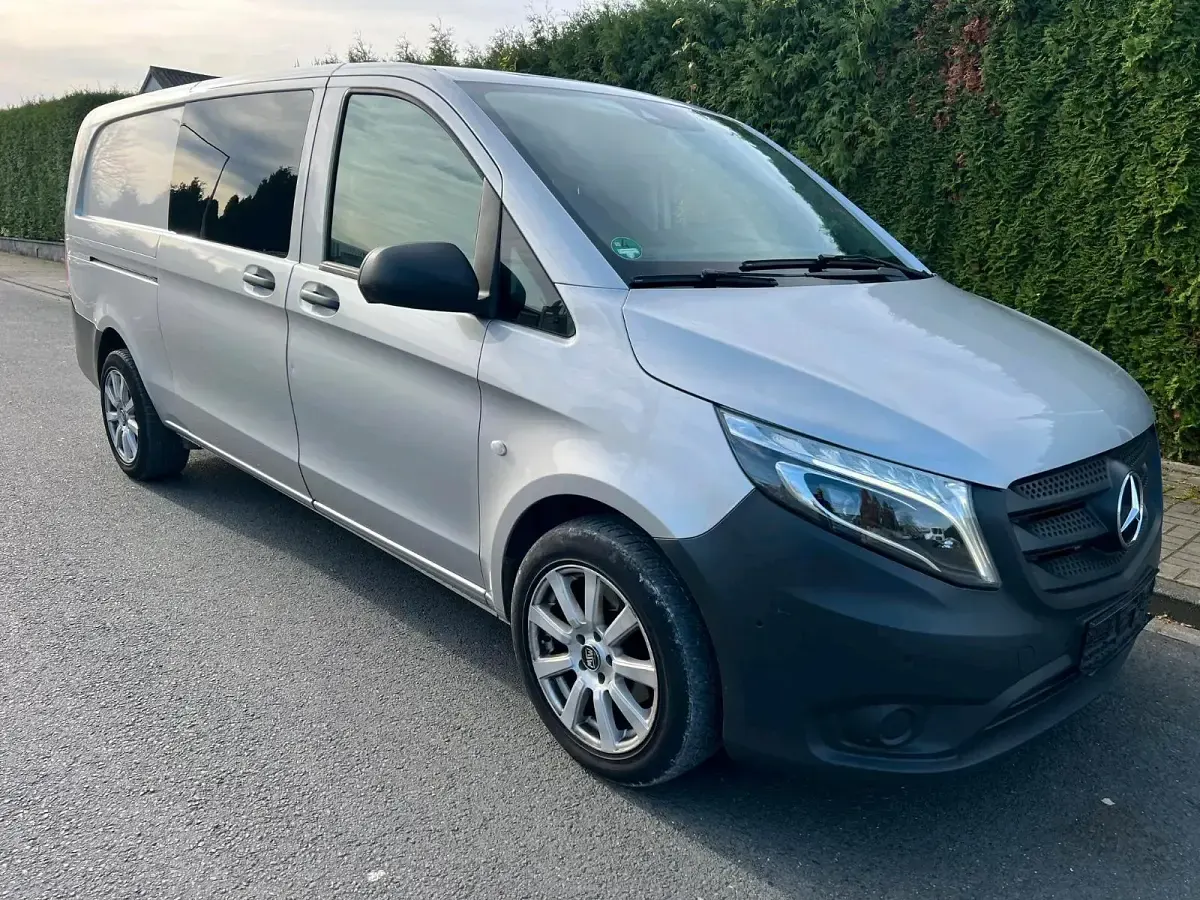 Gebraucht Mercedes Vito 163 PS (119 kW) 2019 Grau Van
