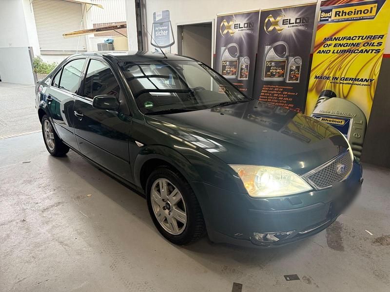 Gebraucht Ford Mondeo Ghia 125 PS (91 kW) 2004 Grün Limousine