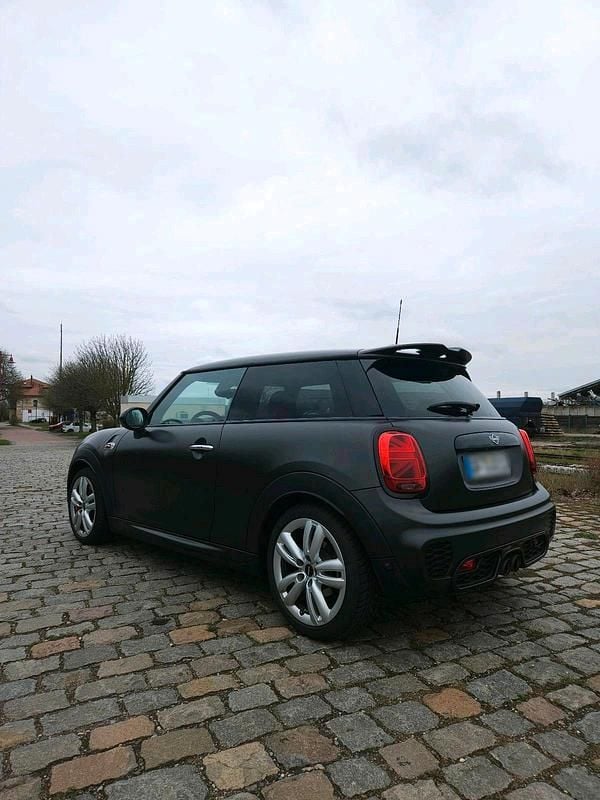 Gebraucht Mini John Cooper Works 231 PS (169 kW) 2018 Schwarz Kleinwagen