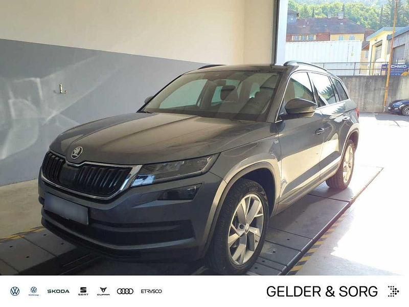 Platingrau metallic Gebraucht 2019 Skoda Kodiaq Soleil SUV | 25.990 € (Fairer Preis) - Bild 1/2