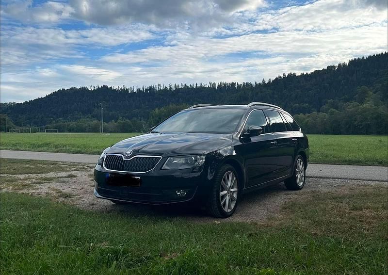Gebraucht Skoda Octavia Style 184 PS (135 kW) 2014 Schwarz Kleinwagen