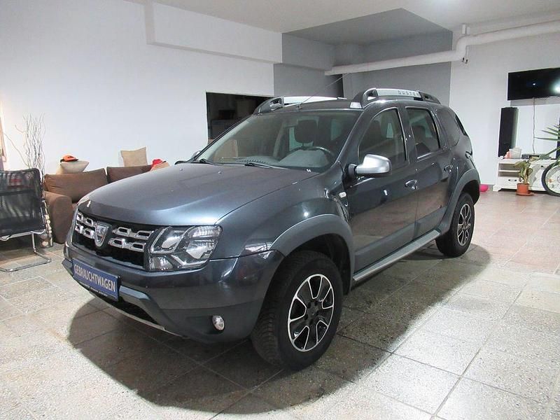 Grau Gebraucht 2016 Dacia Duster Prestige SUV | 9.490 € (Fairer Preis) - Bild 1/4