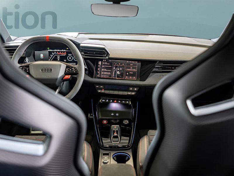 Gebraucht Audi RS3 400 PS (294 kW) 2025 Rot Limousine