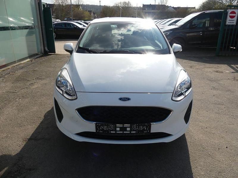 Gebraucht Ford Fiesta Trend 86 PS (63 kW) 2017 Weiß Kleinwagen