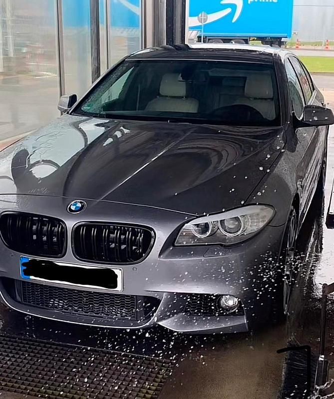 Grau Gebraucht 2011 BMW 530 M Sport Limousine | 6.666 € (Superpreis) - Bild 1/4