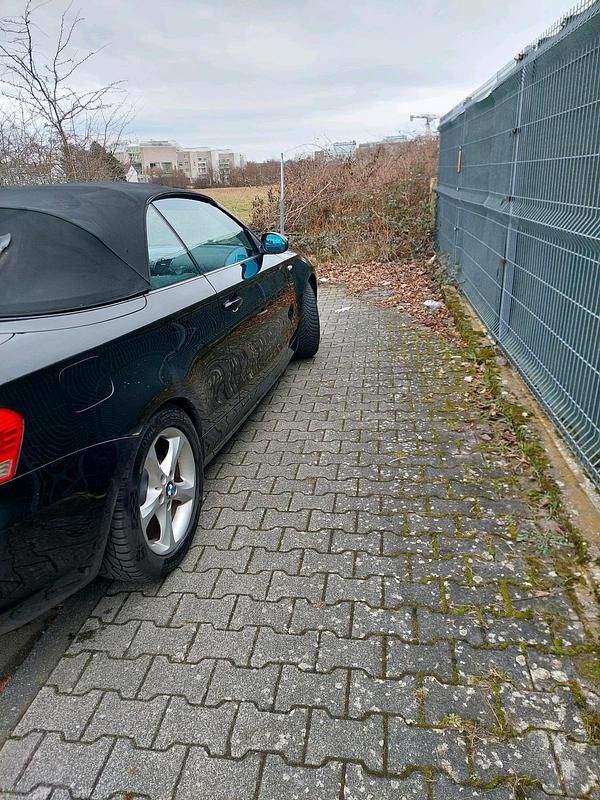 Gebraucht BMW 118 Cabriolet 143 PS (105 kW) 2008 Schwarz Cabrio