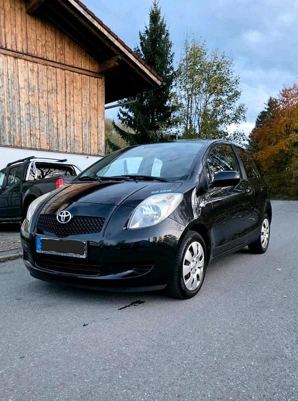 Schwarz Gebraucht 2007 Toyota Yaris Kleinwagen | 1.700 € (Guter Preis) - Bild 1/4