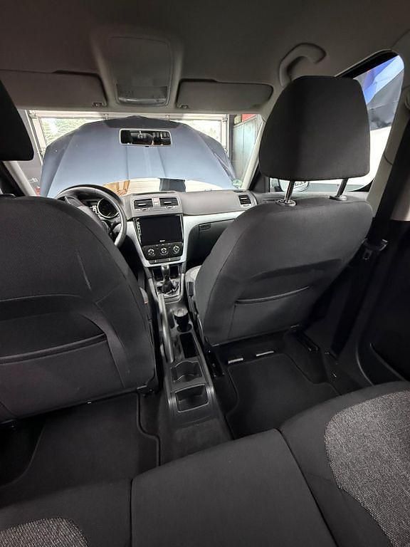 Grau Gebraucht 2014 Skoda Yeti Active SUV | 10.100 € (Fairer Preis) - Bild 1/4