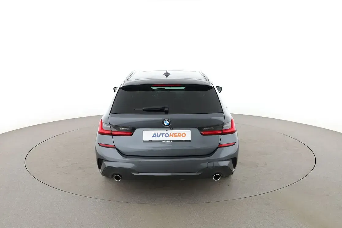 Gebraucht BMW 330 M Sport 265 PS (194 kW) 2019 Grau Kombi