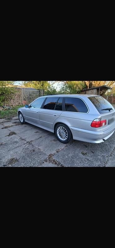 Gebraucht BMW 525 163 PS (119 kW) 2003 Silber Kombi