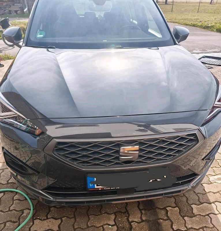Grau Gebraucht 2021 Seat Tarraco 4Drive SUV | 32.000 € (Superpreis) - Bild 1/4