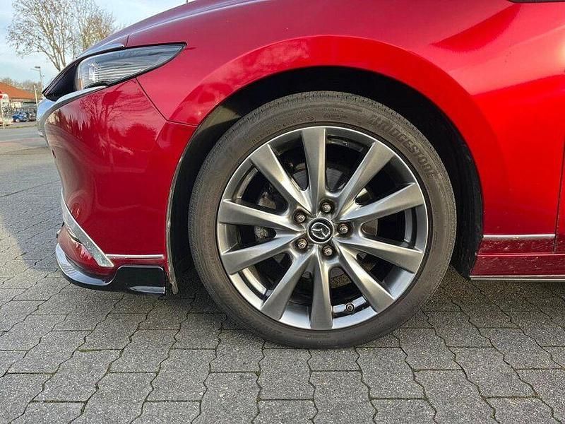 Gebraucht Mazda 3 Selection 162 PS (119 kW) 2019 Rot Limousine