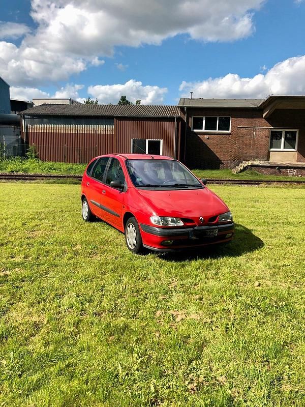 Rot Gebraucht 1999 Renault Mégane SUV | 700 € - Bild 1/4