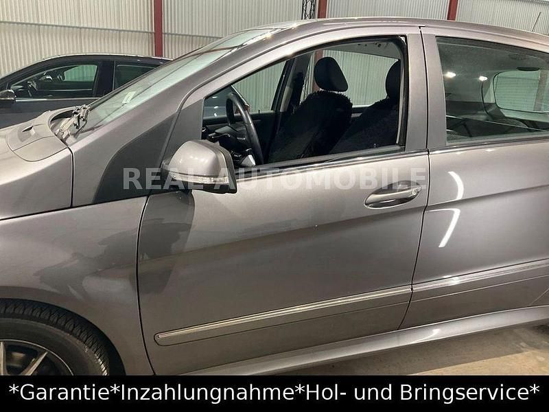 Gebraucht Mercedes B200 140 PS (102 kW) 2009 Grau Van / Kleinbus