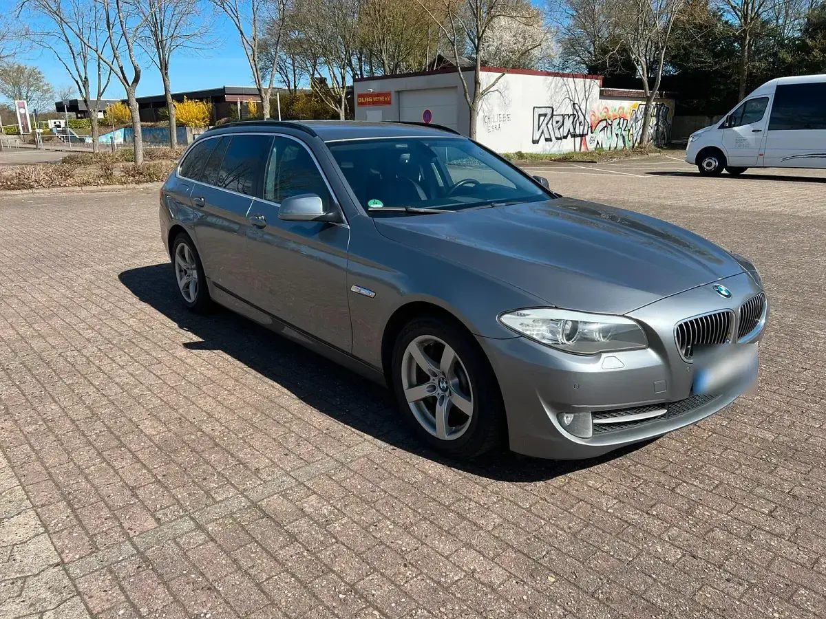 Gebraucht BMW 525 218 PS (160 kW) 2012 Andere farben Kombi