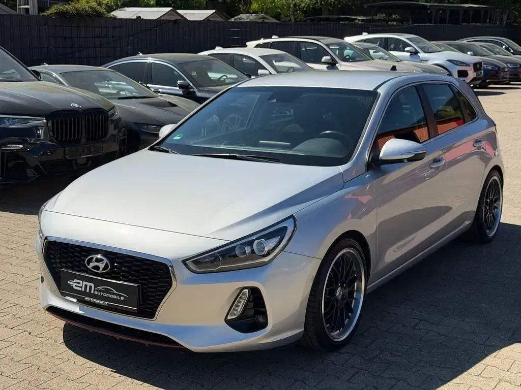 Second-hand Hyundai i30 120 CP (88 kW) 2017 Argintiu Berlinǎ
