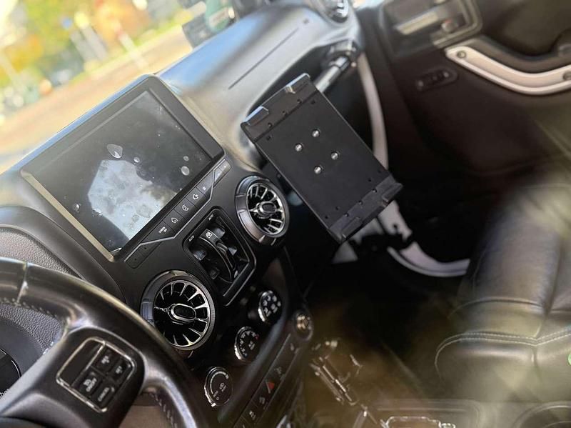 Gebraucht Jeep Wrangler Sahara 199 PS (146 kW) 2011 Weiß SUV