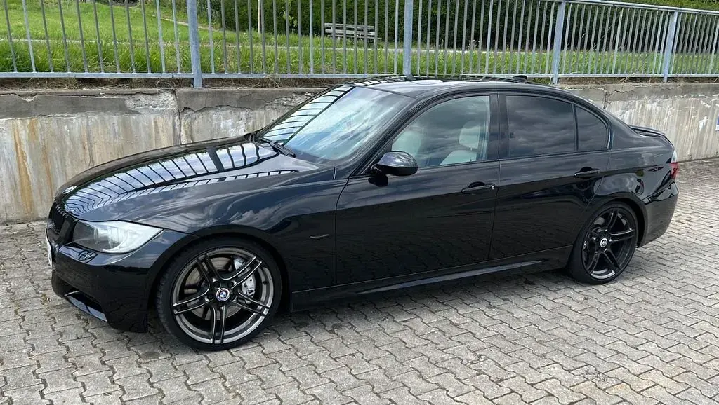 Gebraucht BMW 335 Sport Line 306 PS (225 kW) 2008 Schwarz Limousine