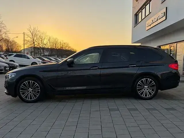 Gebraucht BMW 525 M Sport 231 PS (169 kW) 2018 Grau Kombi