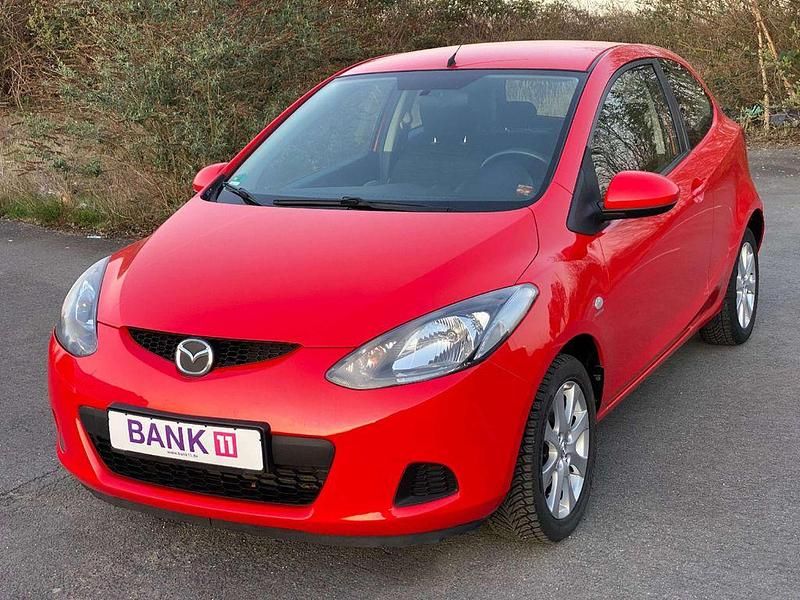 Second-hand Mazda 2 Inclusive 68 CP (50 kW) 2009 Roșu Hatchback