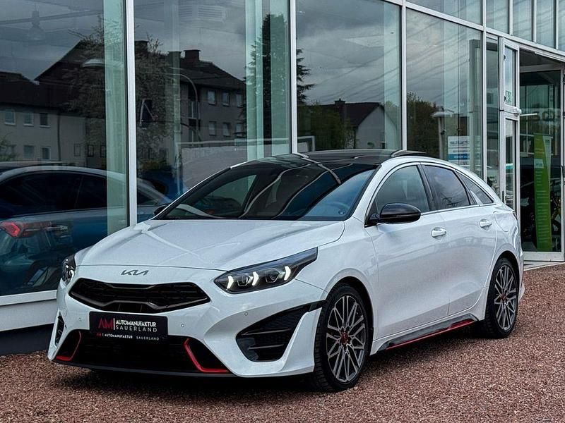 Gebraucht Kia ProCeed GT GT 204 PS (150 kW) 2024 Weiß Kleinwagen