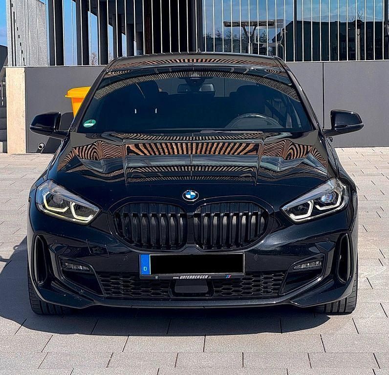 Gebraucht BMW 120 M Sport 190 PS (139 kW) 2021 Schwarz Kleinwagen
