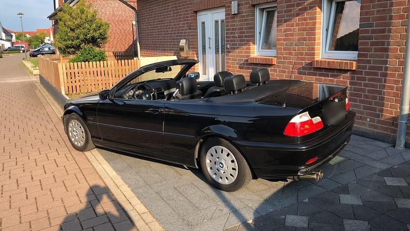 Gebraucht BMW 318 143 PS (105 kW) 2002 Schwarz Coupé