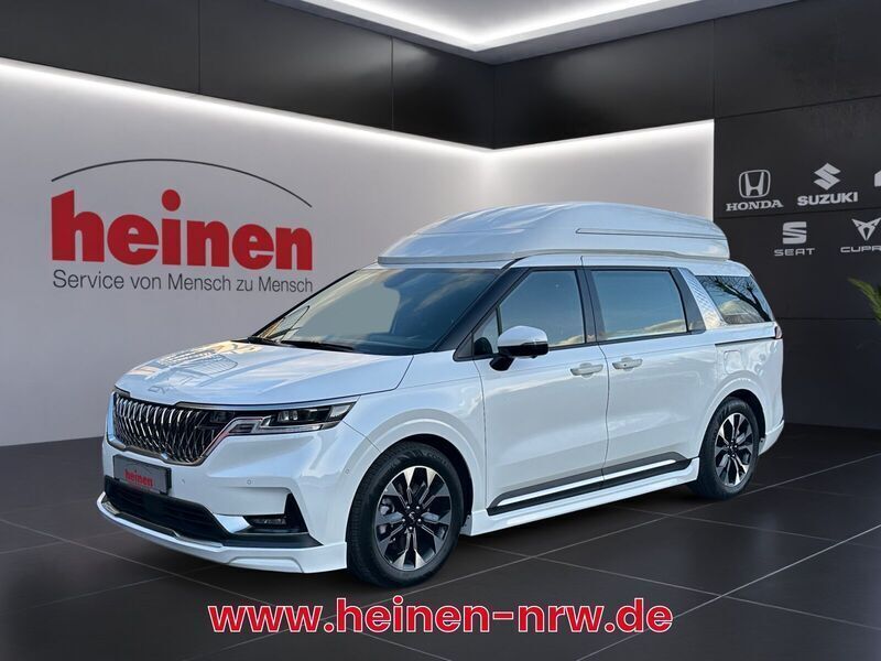 Snow white pearl Gebraucht 2023 Kia Carnival 2 Van / Kleinbus | 89.980 € - Bild 1/4