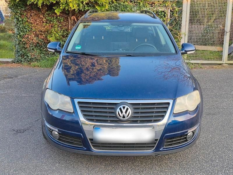 Second-hand VW Passat 105 CP (77 kW) 2007 Albastru Break