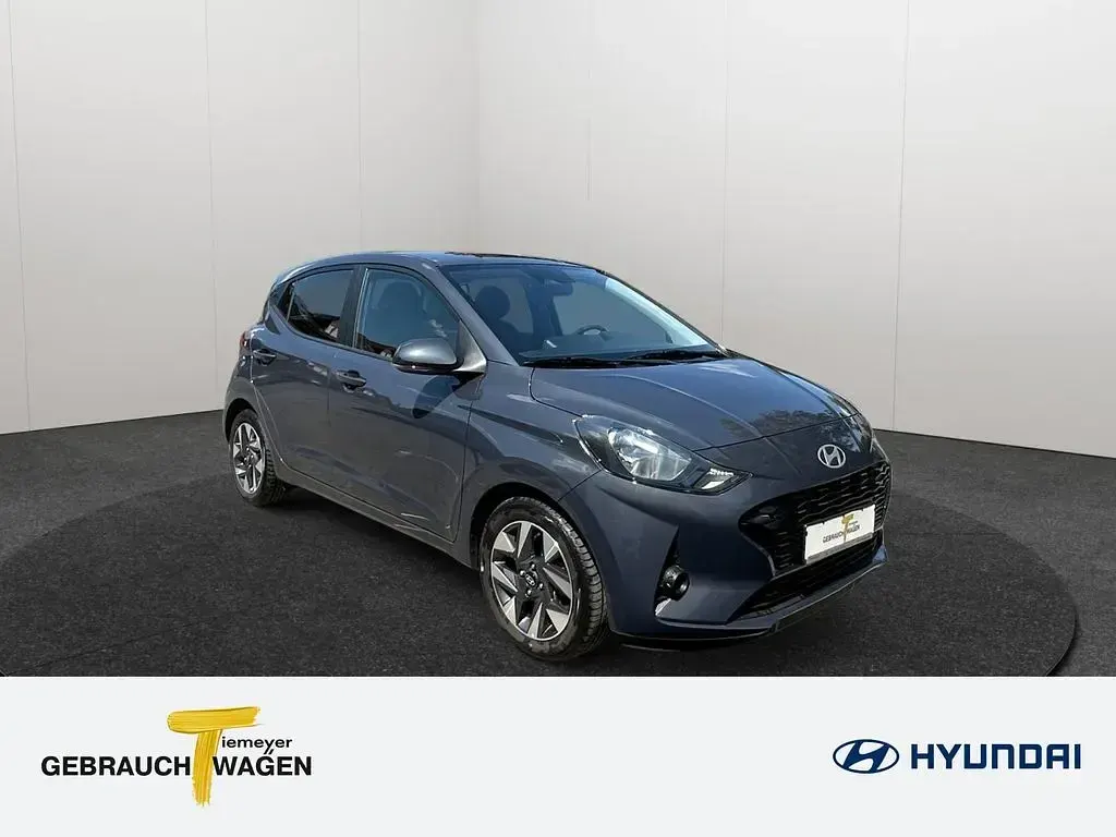 Gebraucht Hyundai i10 Trend 80 PS (58 kW) 2025 Grau Kleinwagen