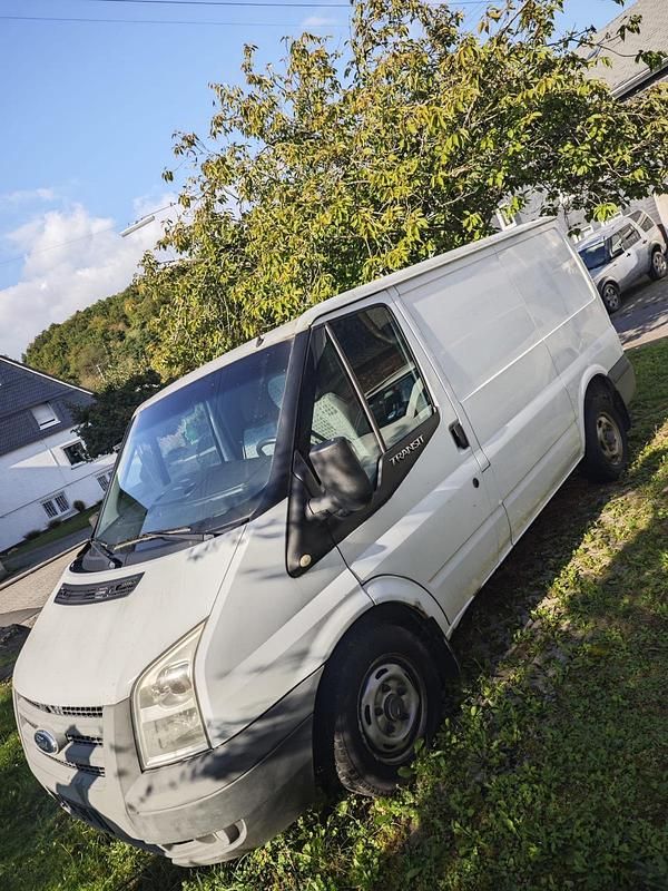 Weiß Gebraucht 2011 Ford Transit Van / Kleinbus | 3.700 € (Superpreis) - Bild 1/4