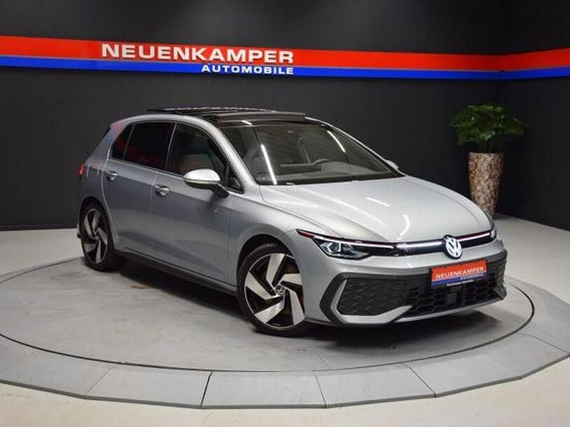 Silber Gebraucht 2024 VW Golf VIII Limousine | 34.990 € (Guter Preis) - Bild 1/4