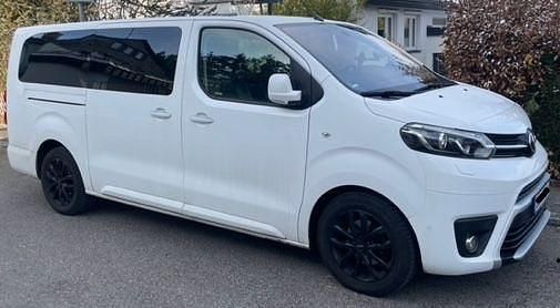 Weiß Gebraucht 2020 Toyota Proace Executive Van / Kleinbus | 36.000 € (Teuer) - Bild 1/4