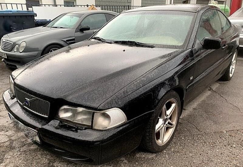 Schwarz Gebraucht 1999 Volvo C70 Coupé | 5.250 € - Bild 1/4