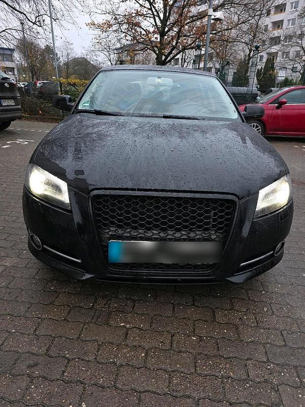 Schwarz Gebraucht 2011 Audi A3 Sportback Kleinwagen | 4.500 € (Superpreis) - Bild 1/4