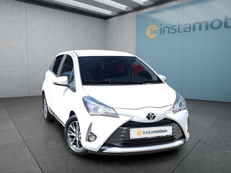 Weiß Gebraucht 2019 Toyota Yaris Kleinwagen | 15.399 € (Teuer) - Bild 1/4
