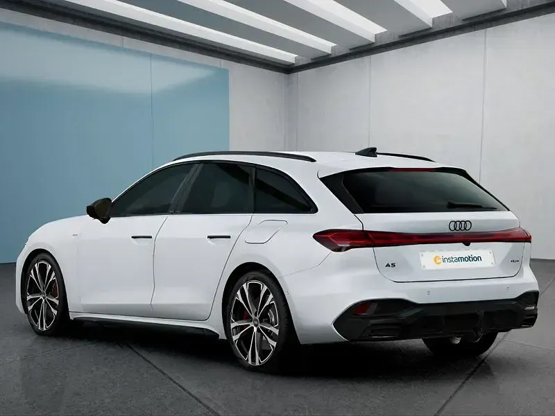 Gebraucht Audi A5 367 PS (269 kW) 2026 Weiß Kombi